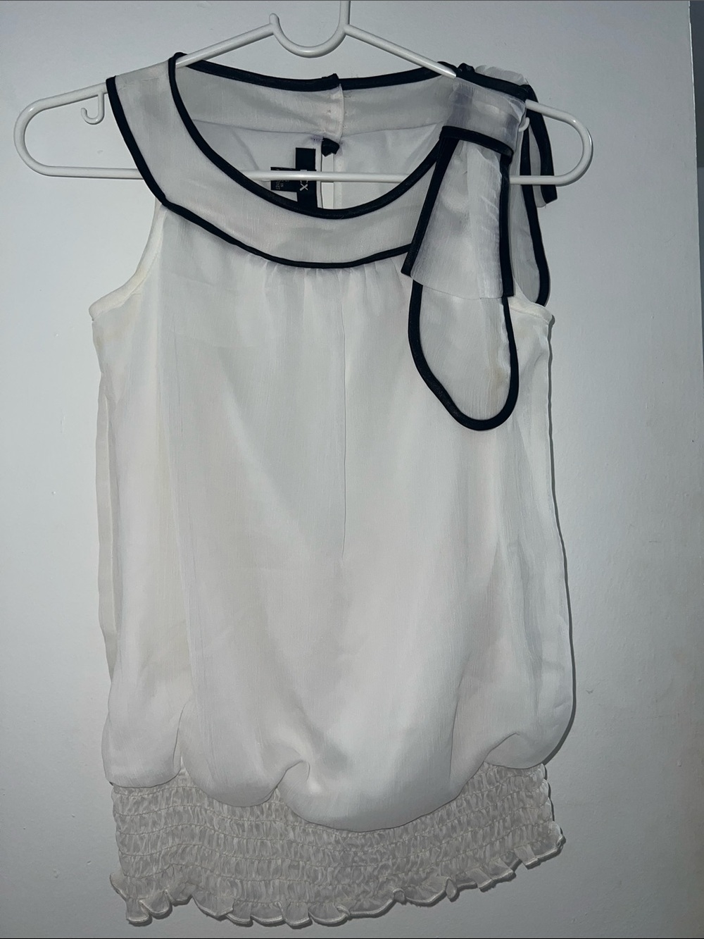 BCX White Sleeveless Chiffon Camisole with Black Trim Bow